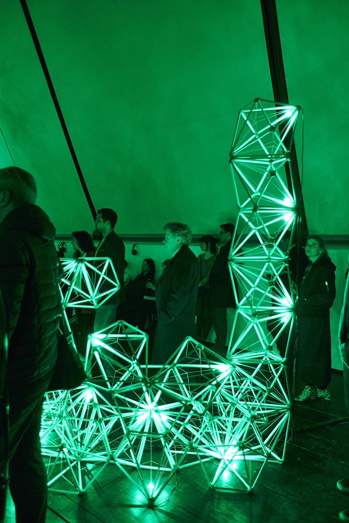 Olafur Eliasson’s ’Green light’ responds to refugee crisis and civic transformation in Europe