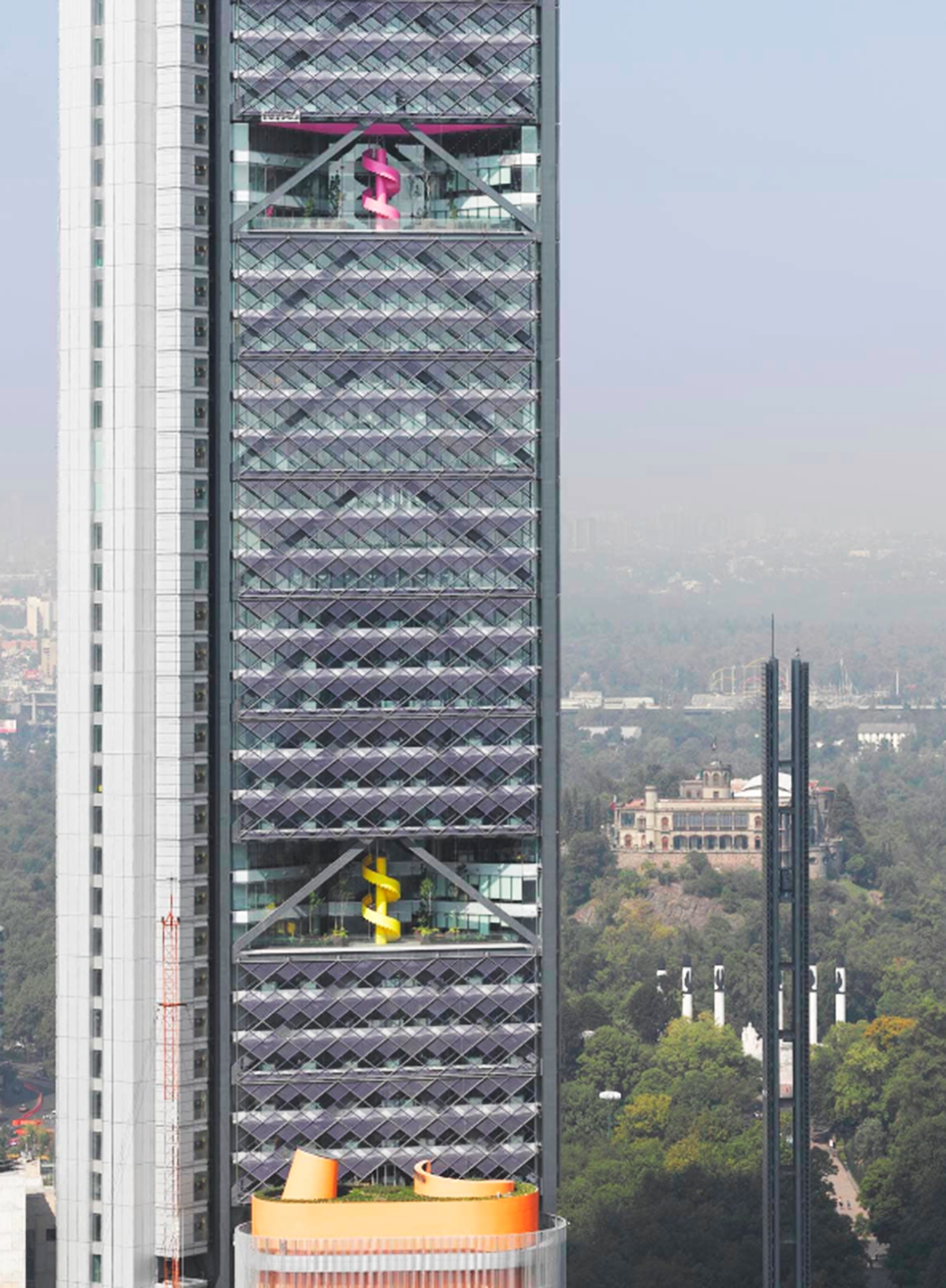 Richard Rogers and Legorreta complete BBVA Bancomer Headquarters in Mexico