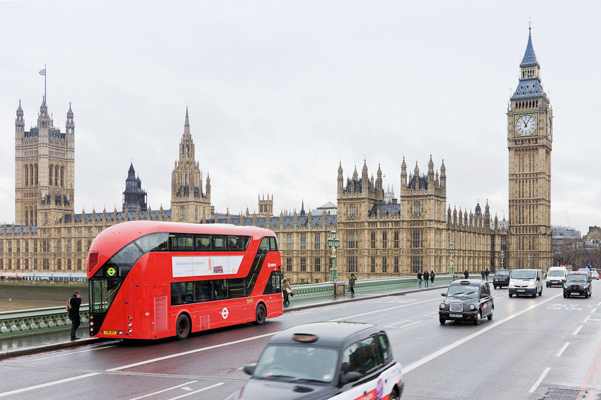 London mayor Sadiq Khan halts purchases for Heatherwick-designed London buses