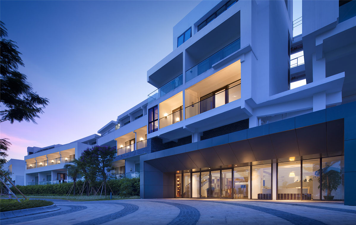 Shenzhen Bay Yacht Club +White Sail Hotel creates an interlocking facade by Shenzhen Rongor Design