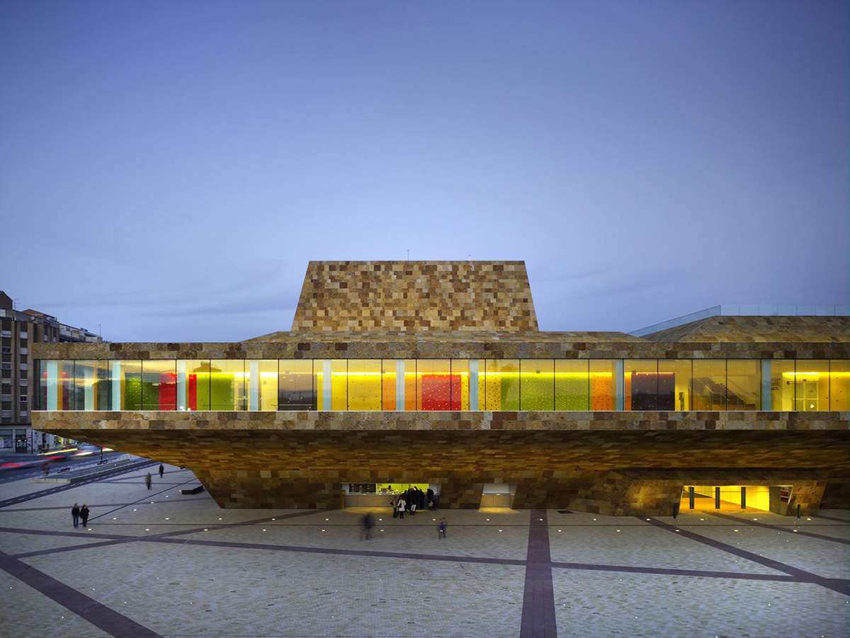 Mecanoo revisits La Llotja Theatre and Conference Centre in Spain after six years