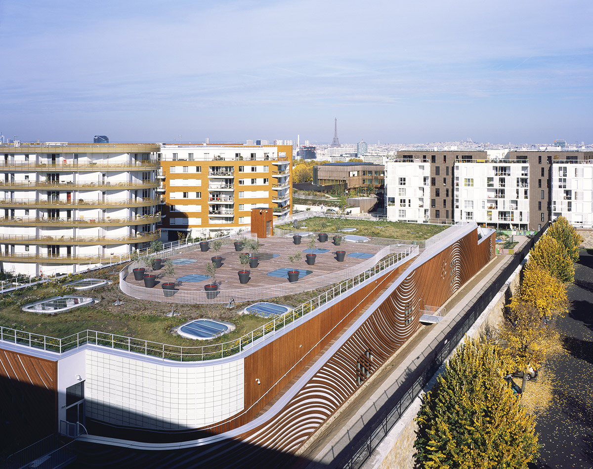 Mikou Studio’s Feng Shui Swimming Pool is a new relaxation and treatment space in France