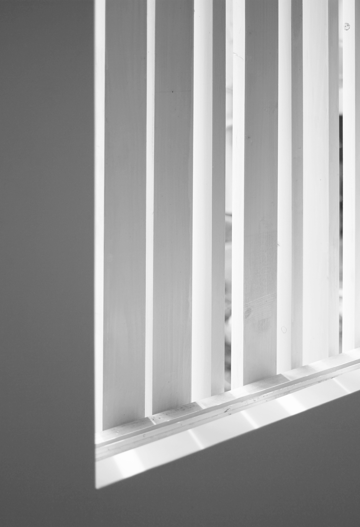 Jun Murata renovates Japan&rsquo;s historic building with white fins while keeping its iconic presence