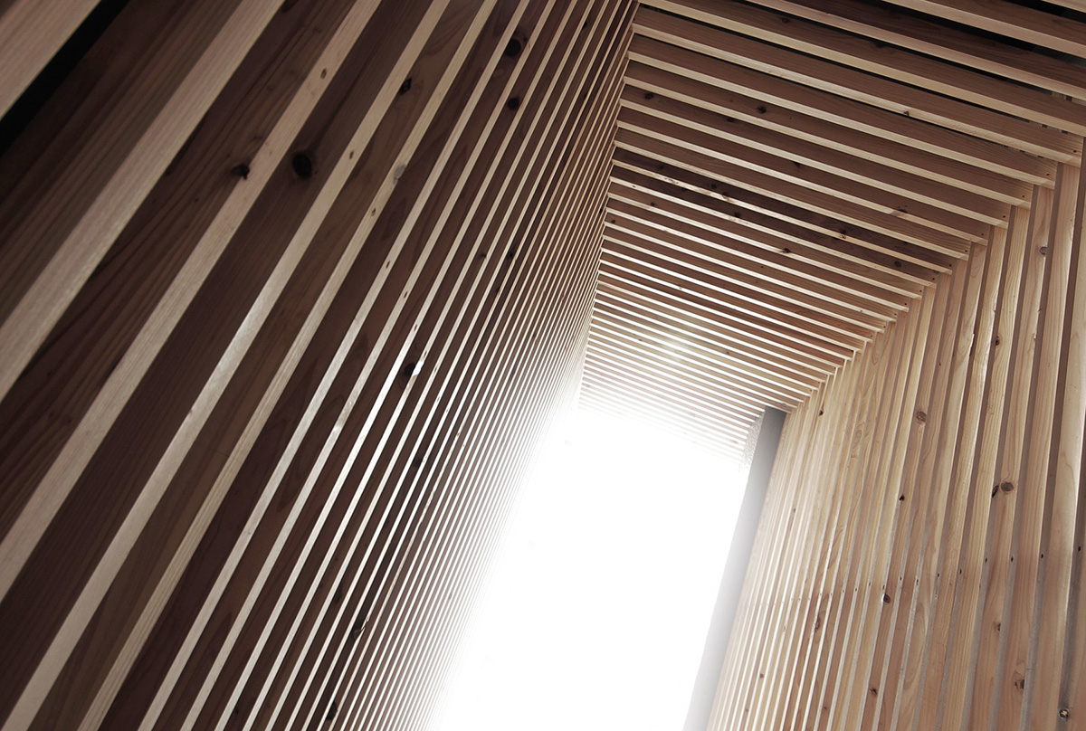 Jun Murata renovates Japan&rsquo;s historic building with white fins while keeping its iconic presence