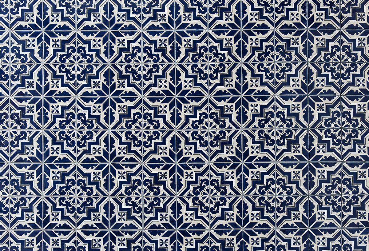 Mexico&rsquo;s 1960s house is covered by handmade tiles by Peter Pichler Architecture