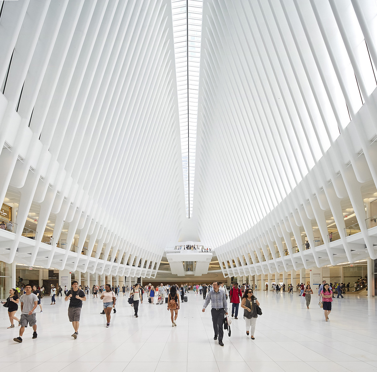 Santiago Calatrava’s sculptural Oculus WTC in New York photographed by Hufton + Crow