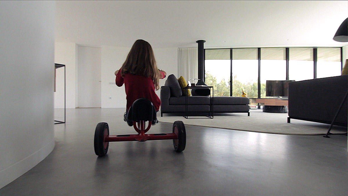 Building Pictures interprets fluidity of space in the new Cabo de Vila video inspired by The Shinning