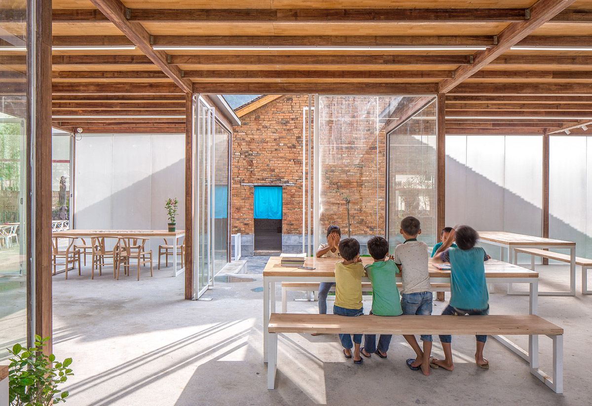 Chinese old house converted into a fully-transparent children’s education centre by AaL+Atelier UPA