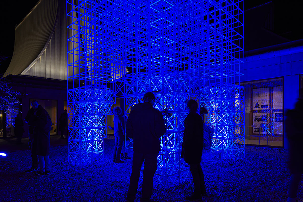 SOM installs lattice-formed Christmas Tree at Utzon Center in Denmark