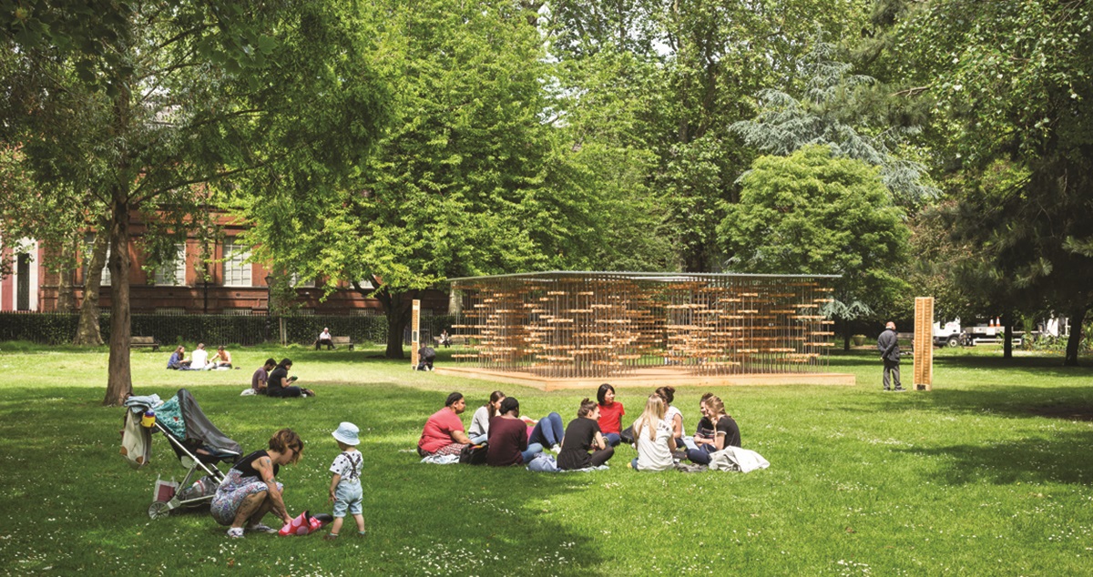 The Pinwheel Pavilion is a self-supporting structure animated by bamboo components in London