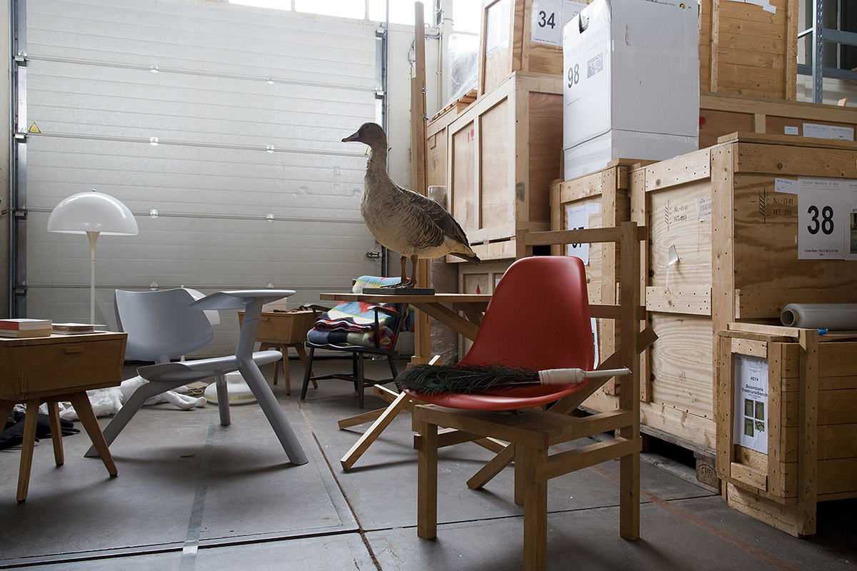 Architect&rsquo;s &lsquo;Utopia&rsquo; reimagined through their collections in a giant blue box by Studio Makkink & Bey