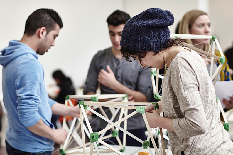 Olafur Eliasson’s ’Green light’ responds to refugee crisis and civic transformation in Europe