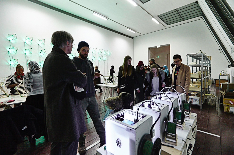 Olafur Eliasson’s ’Green light’ responds to refugee crisis and civic transformation in Europe