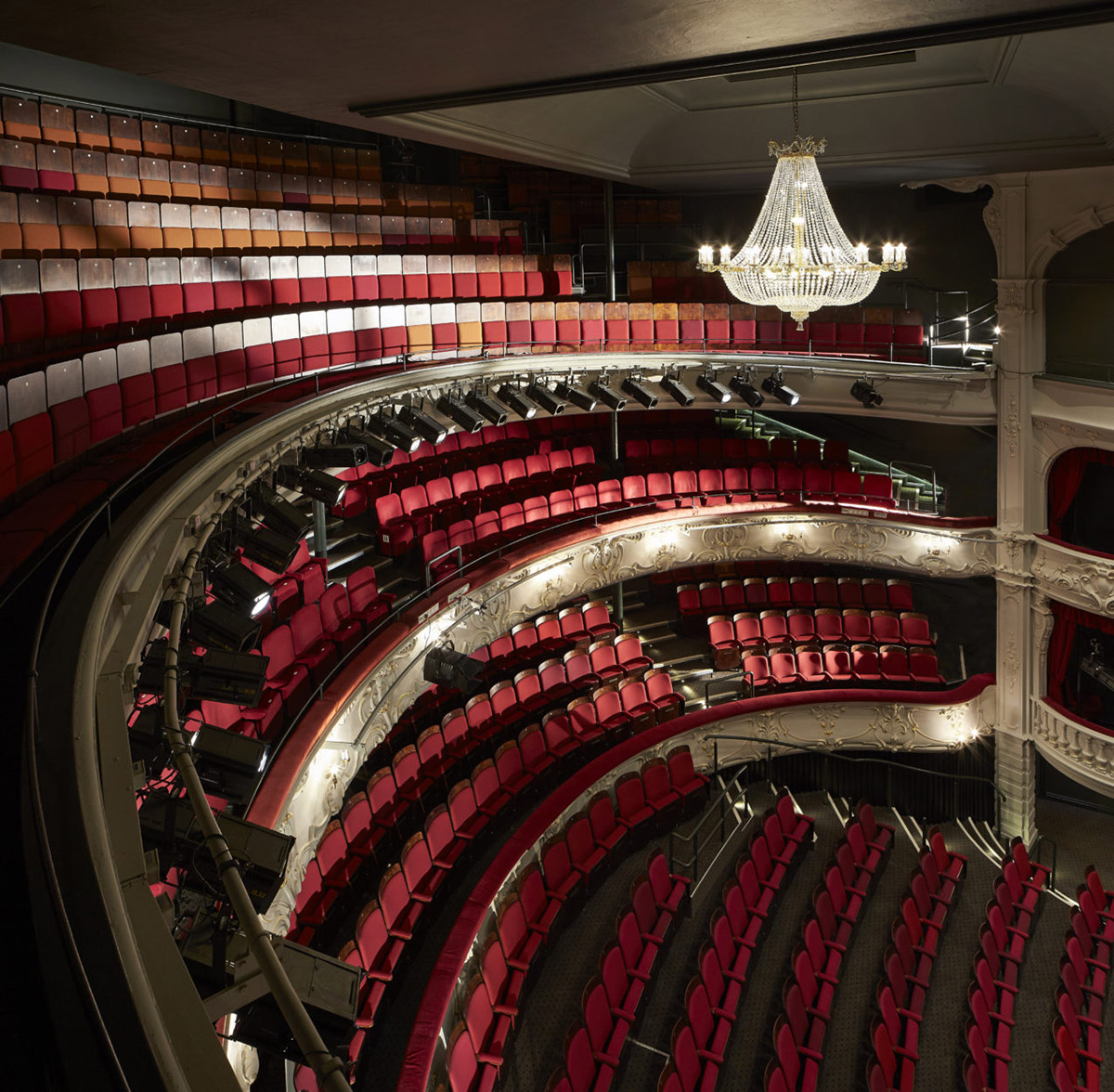De Matos Ryan adds a palette of Victorian colonnades to revive the facade of York Theatre Royal