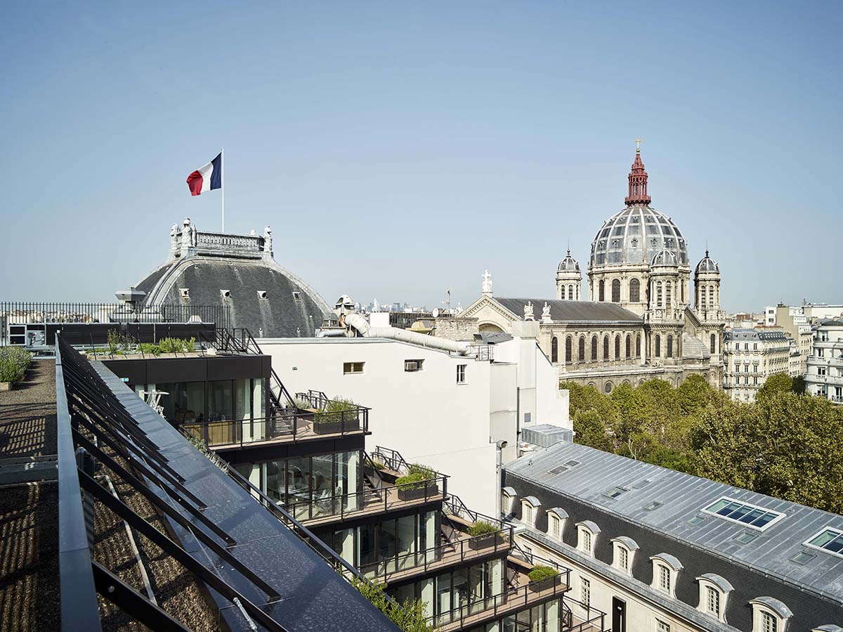 PCA-STREAM transforms former royal barracks into a business law building in Paris