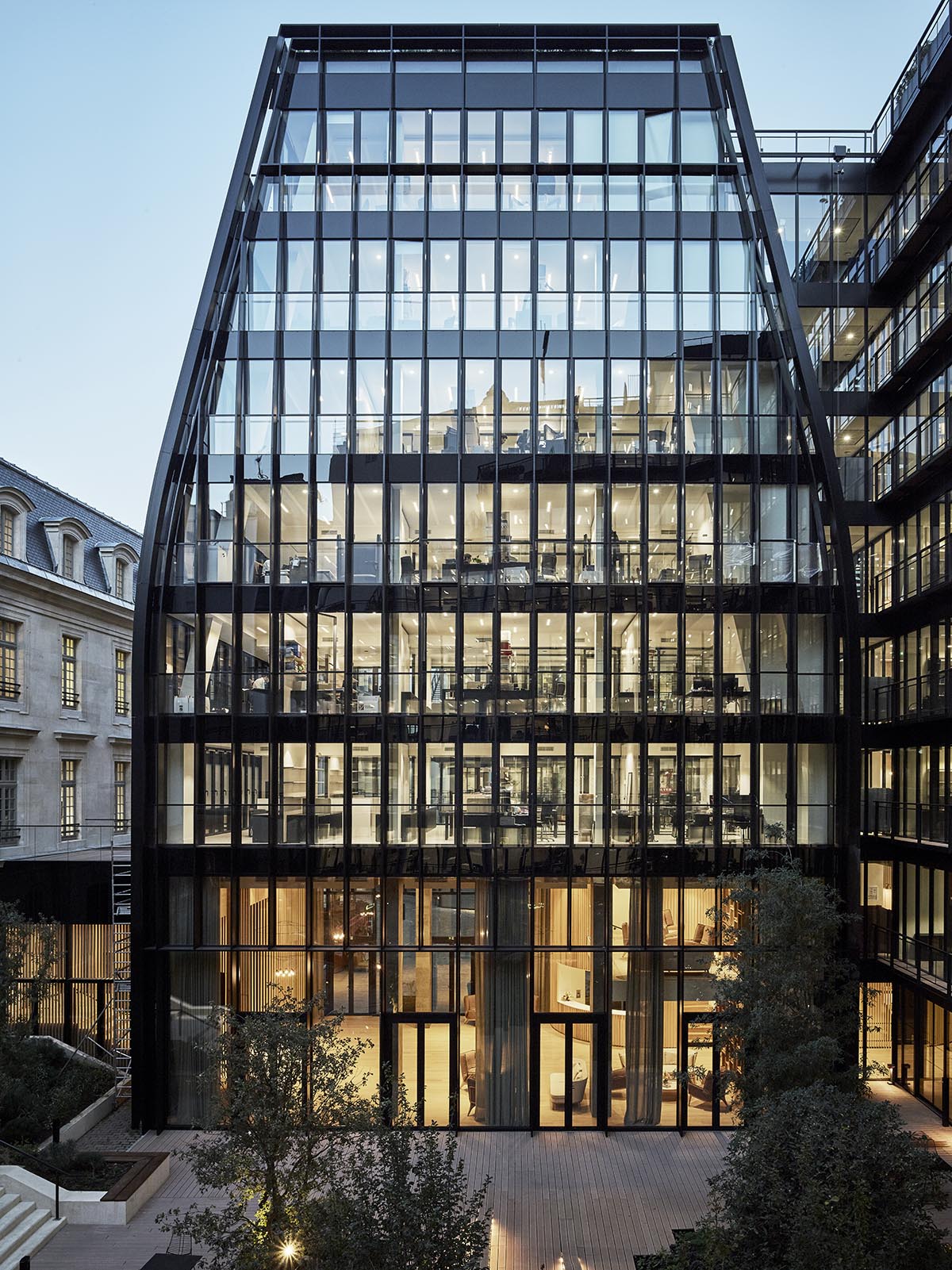 PCA-STREAM transforms former royal barracks into a business law building in Paris