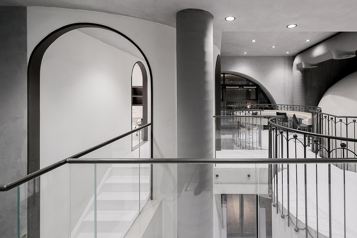 X+Living fills Shanghai's retail and shared office space with rounded details and machine-like rooms