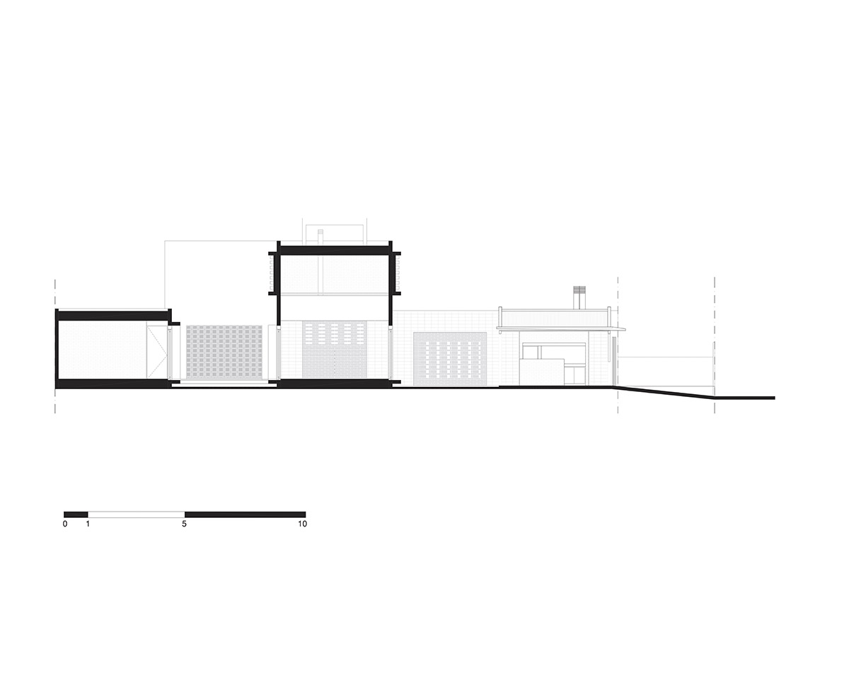 Fae + NOMADA complete residence with continuous elements and courtyards in Córdoba