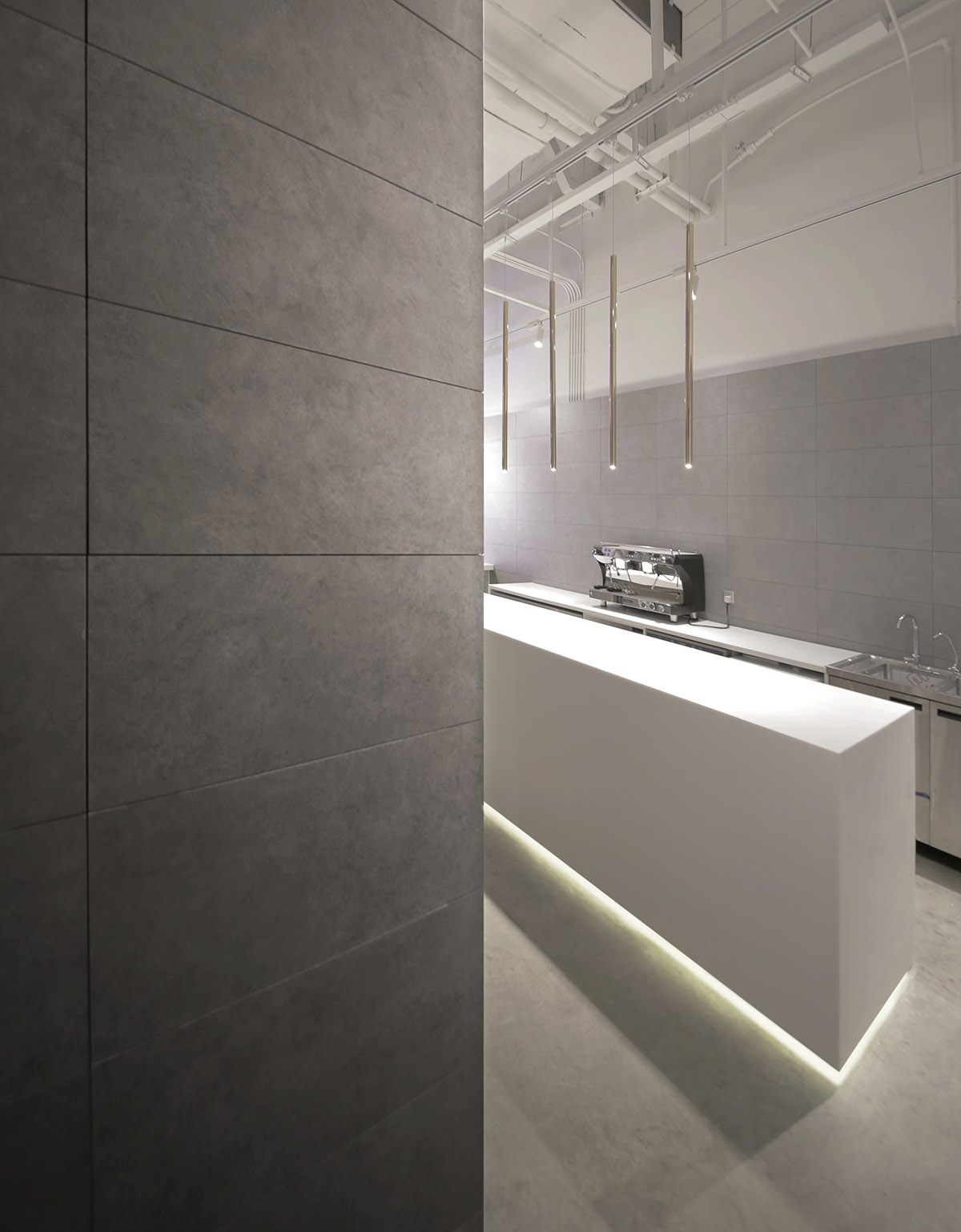 Jun Murata reveals its Cafe la Loop 86 & Gallery in Shanghai