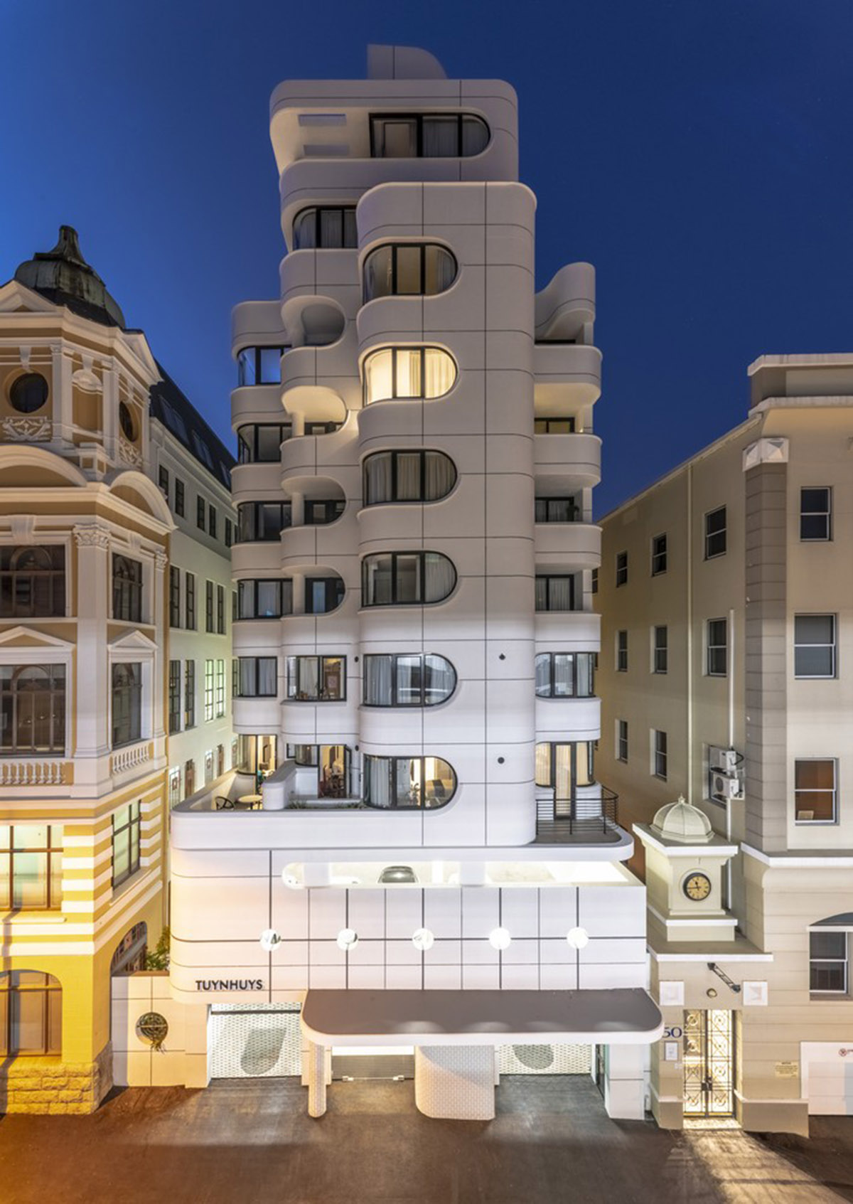 Robert Silke & Partners designed apartment that features 