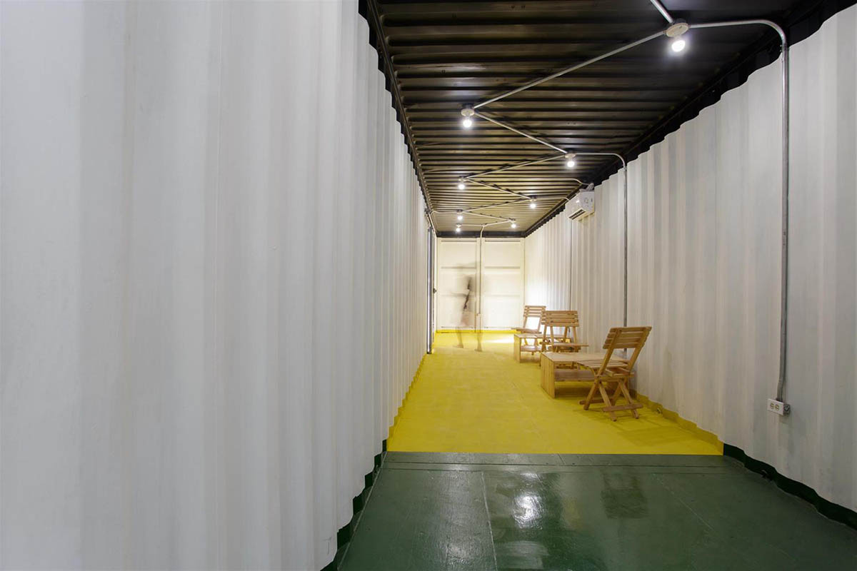 Pico Colectivo stacks colorful container units to design cultural production zone in Venezuela