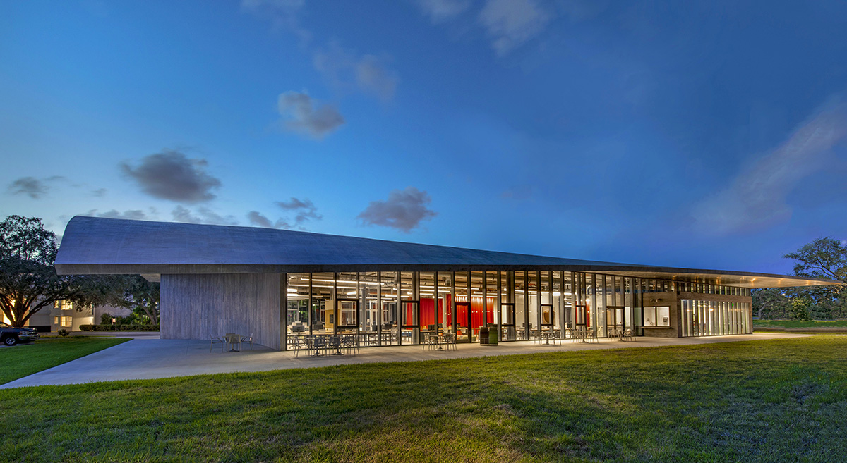 Arquitectonica designed curvy roof for design laboratory building at Miami School of Architecture