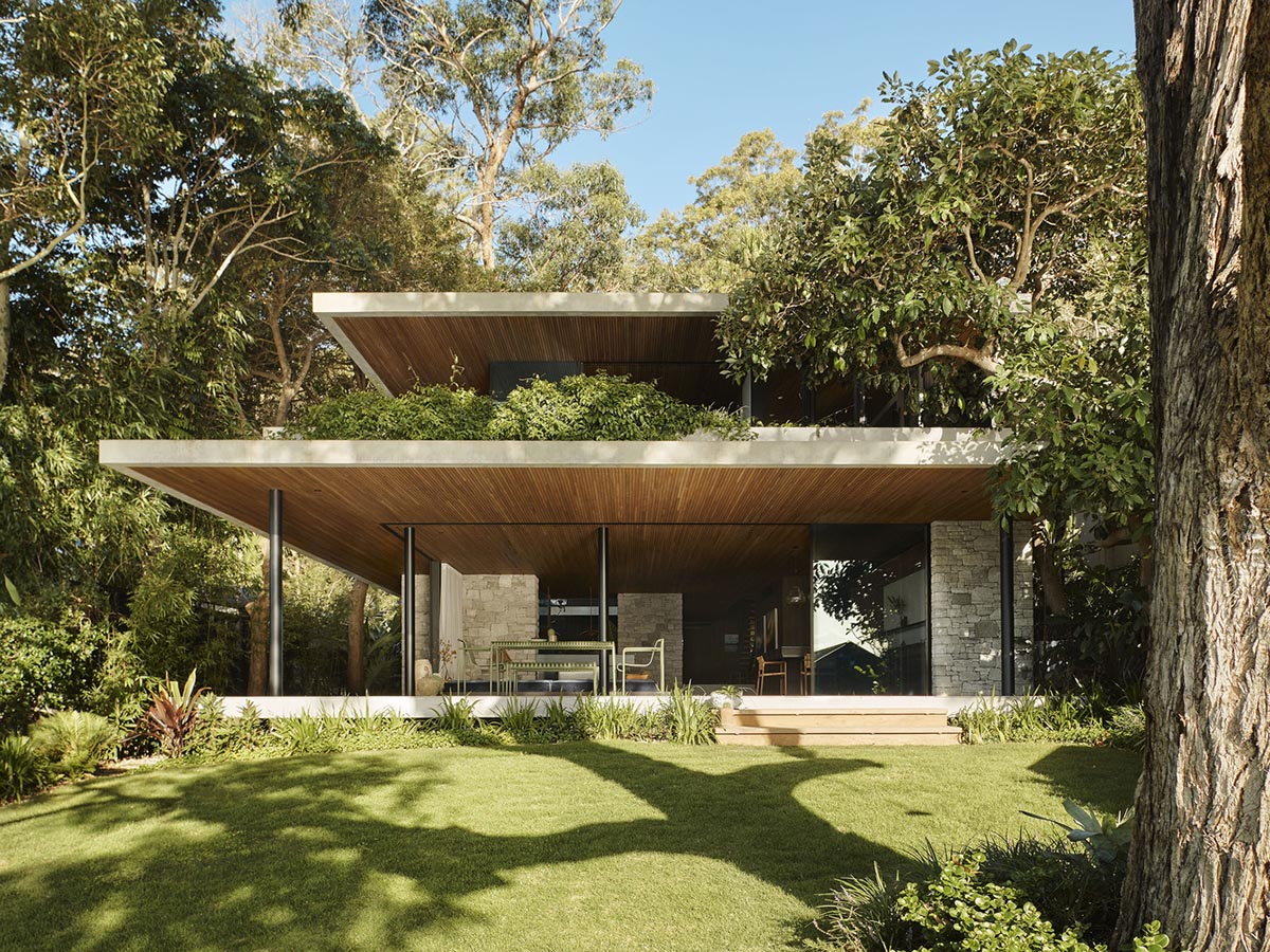 The design and essence of M House: A serene and secluded family residence