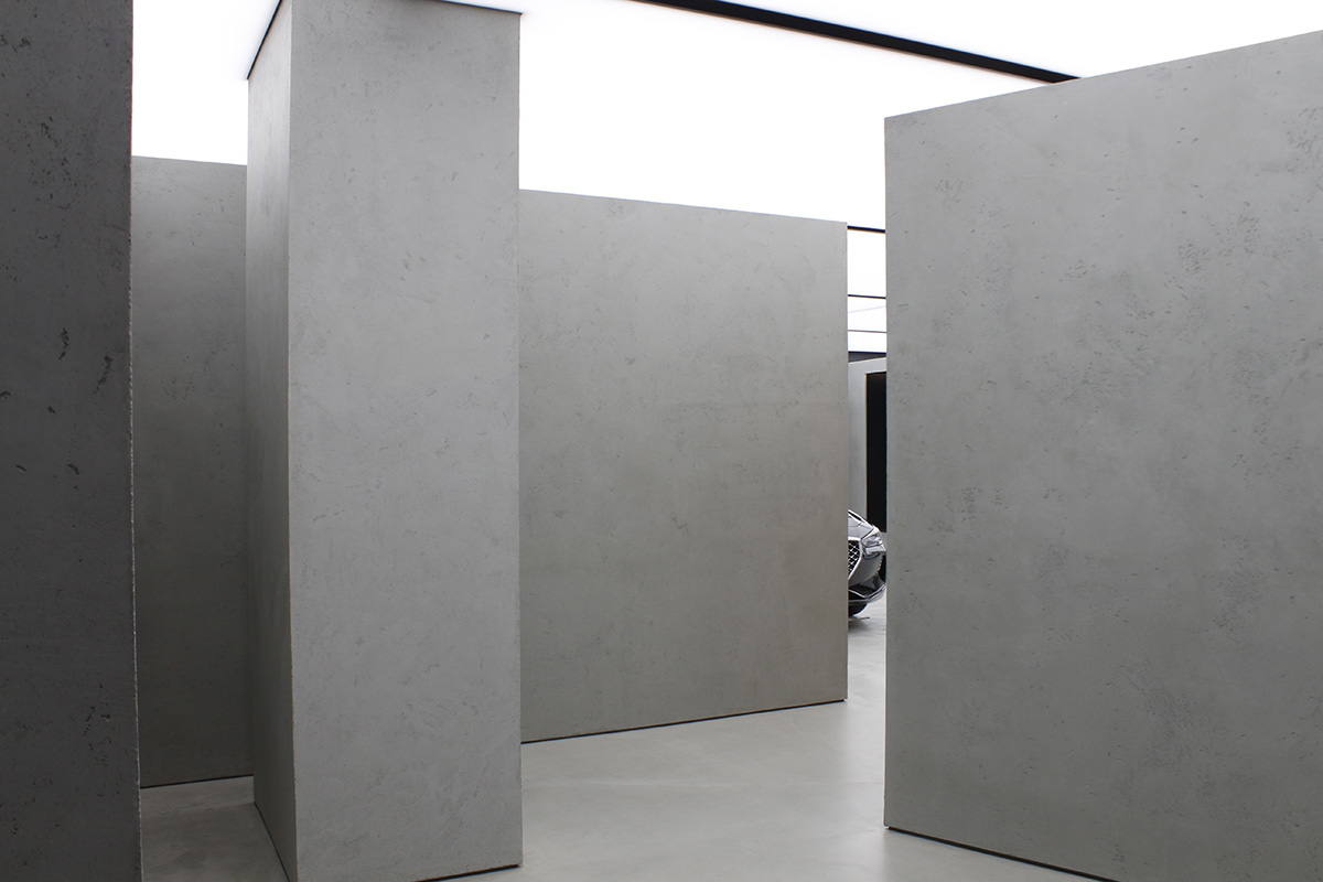 OMA / AMO's new Hundai's Genesis showroom presents cars like 