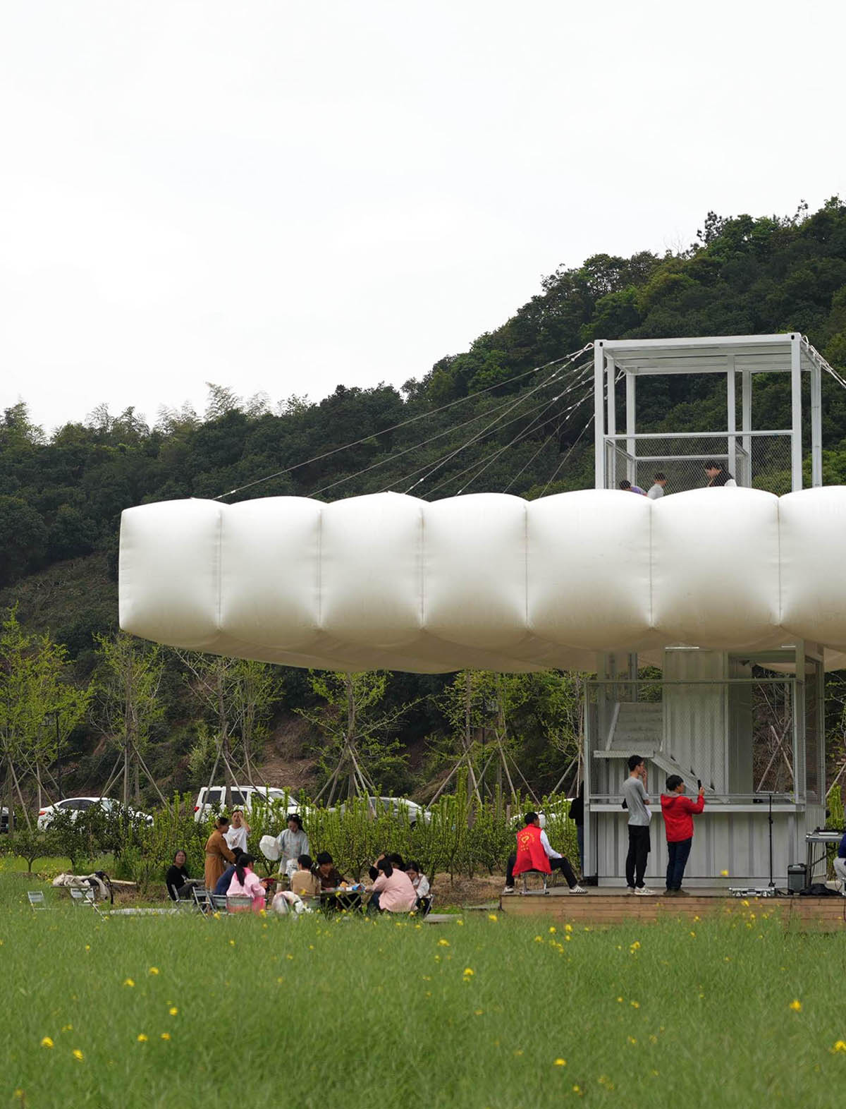 Ningbo: tre strutture gonfiabili completate a Dun&Öü;ao da Practice on Earth e Increments Studio