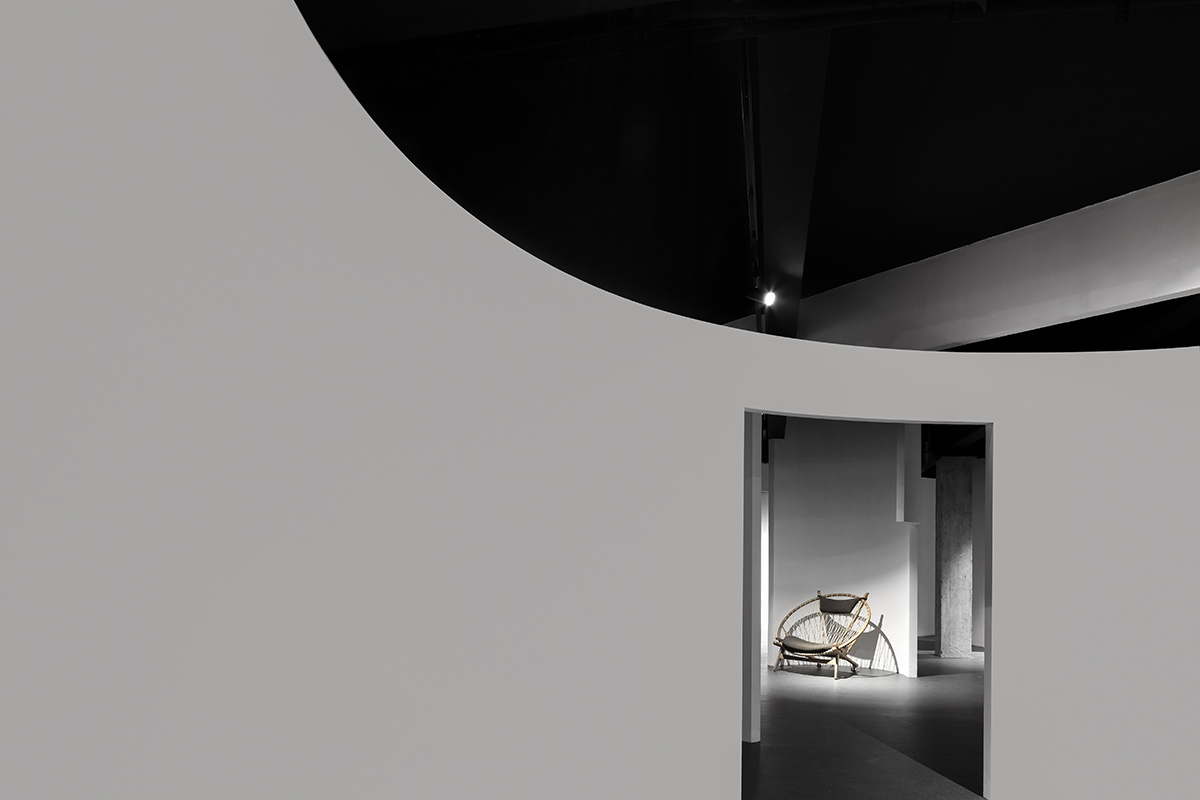 AD ARCHITECTURE Designed A Dreamy and Artistic Furniture Showroom in Guangdong, China