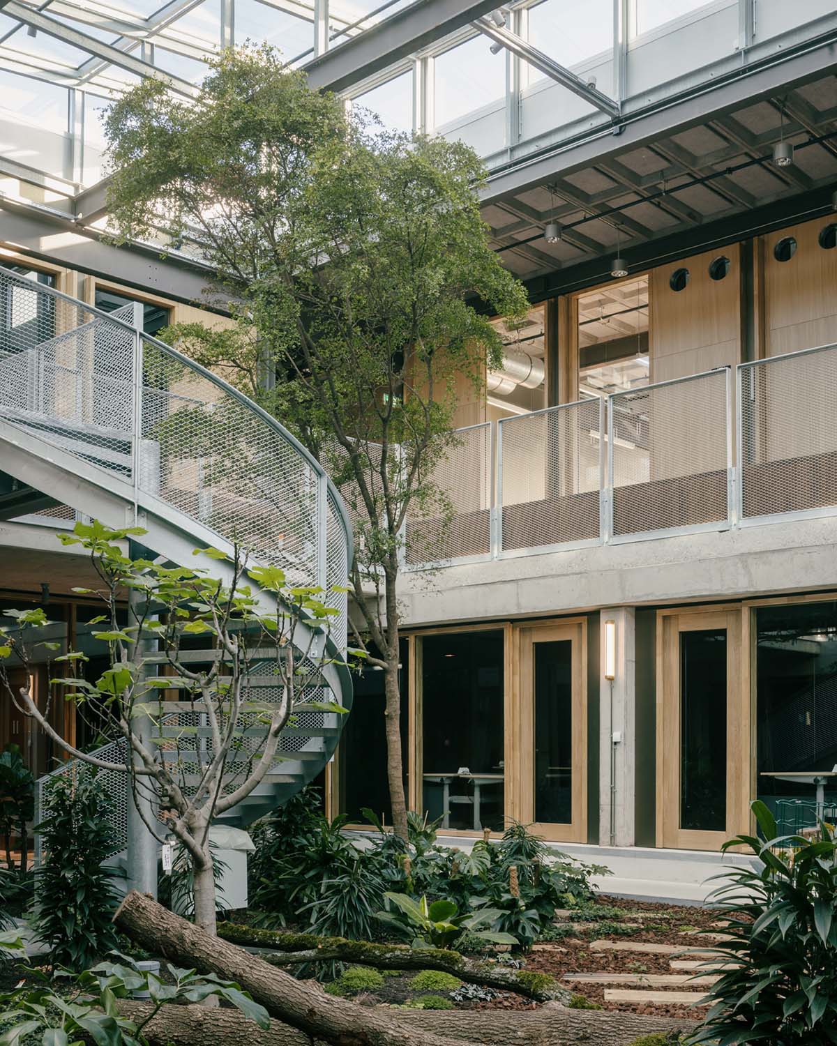 Civic Architects and VDNDP carve out Geo-faculty of ITC with four atria taking landscape inside 