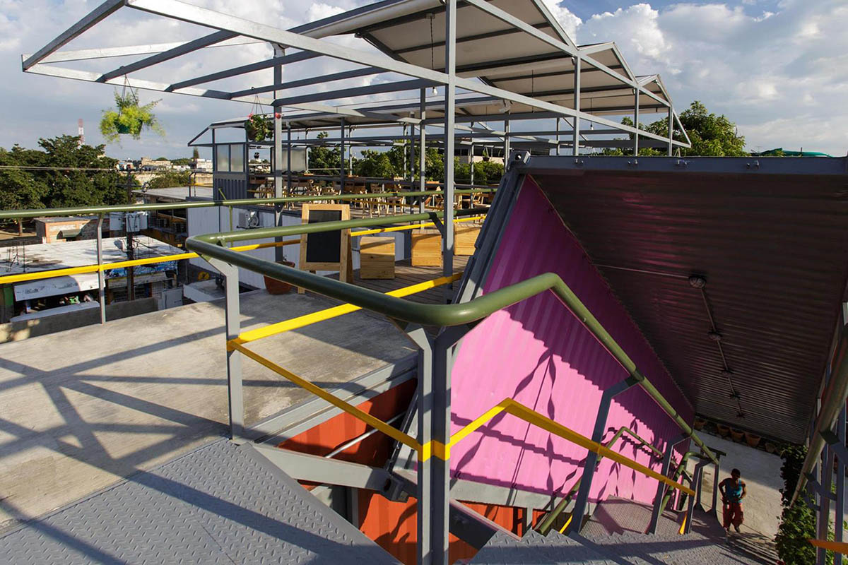 Pico Colectivo stacks colorful container units to design cultural production zone in Venezuela
