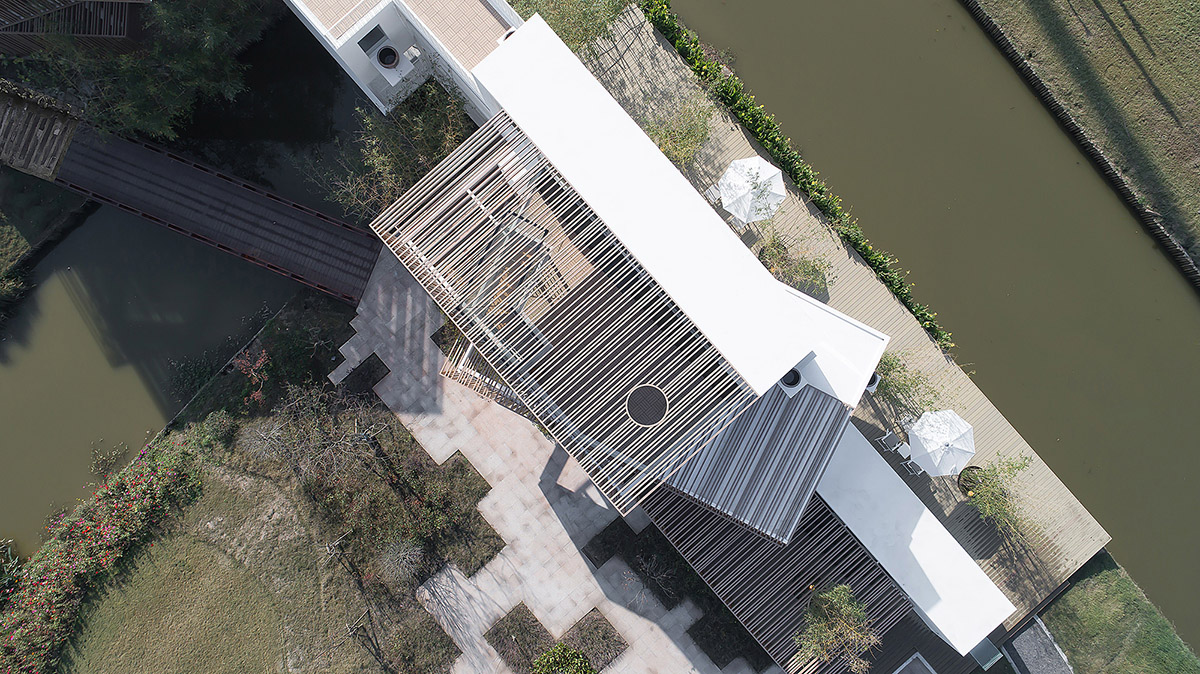 Yiduan Shanghai Interior Design Built Staggered Spaces Derived From Containers