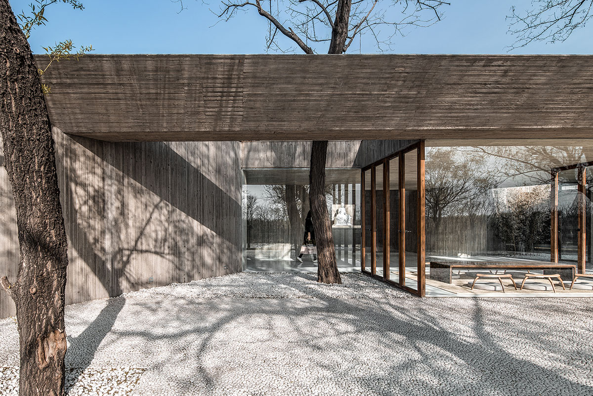 Archstudio designed underground Buddist Shrine that creates intrinsic relationship with nature