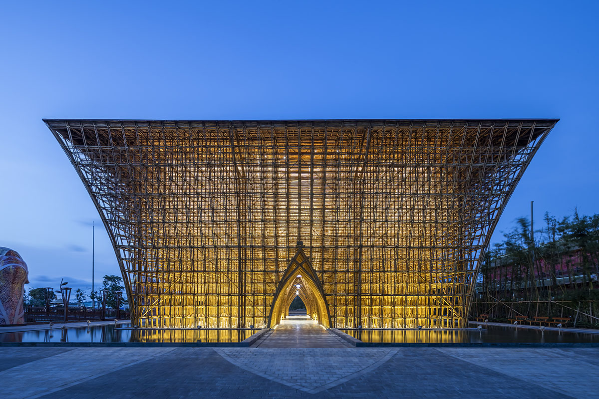 VTN Architects built welcome center with bamboo grid made from 42,000 ...