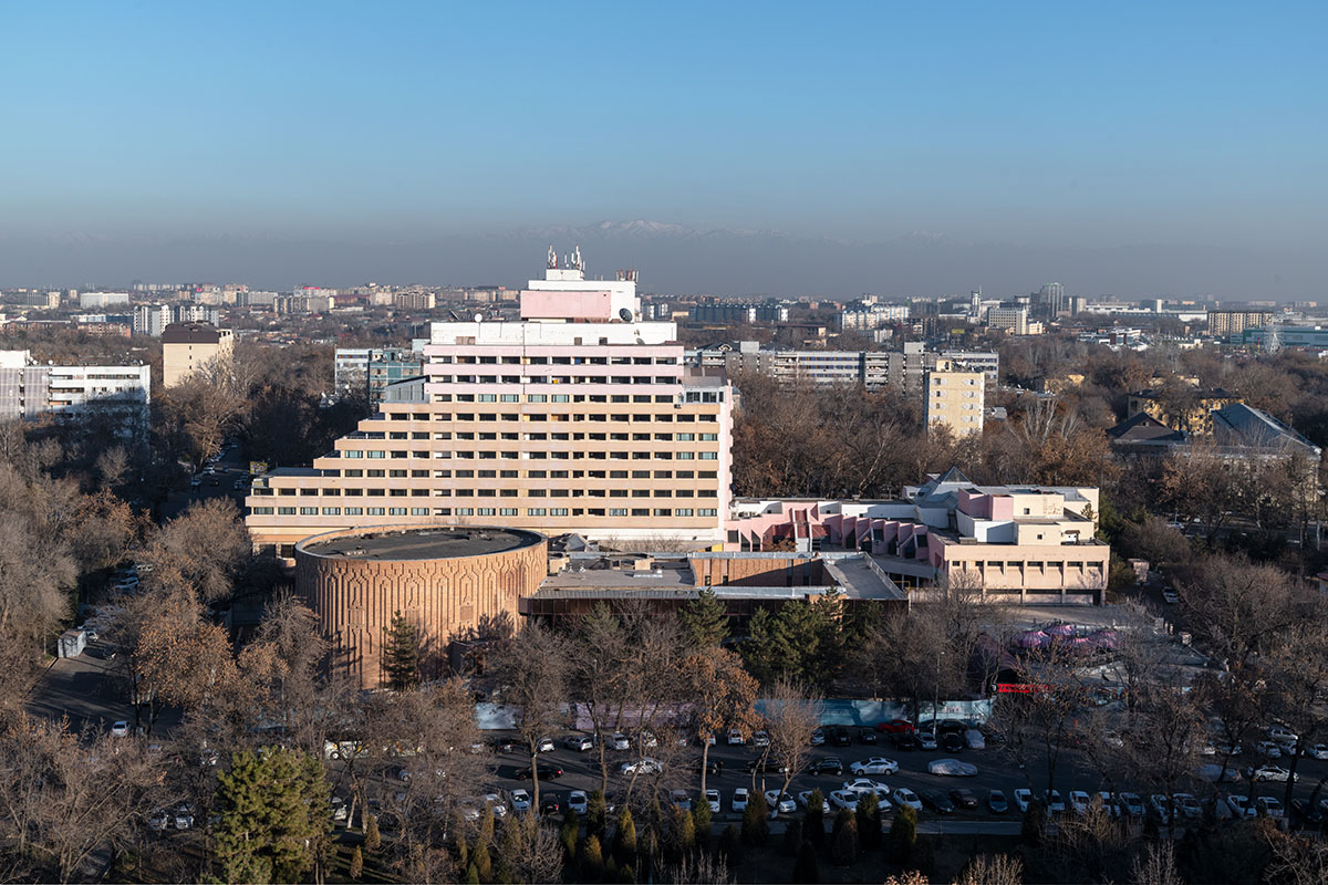 GRACE studio to renovate Uzbekistan's modernist building as a new art restoration center in Tashkent