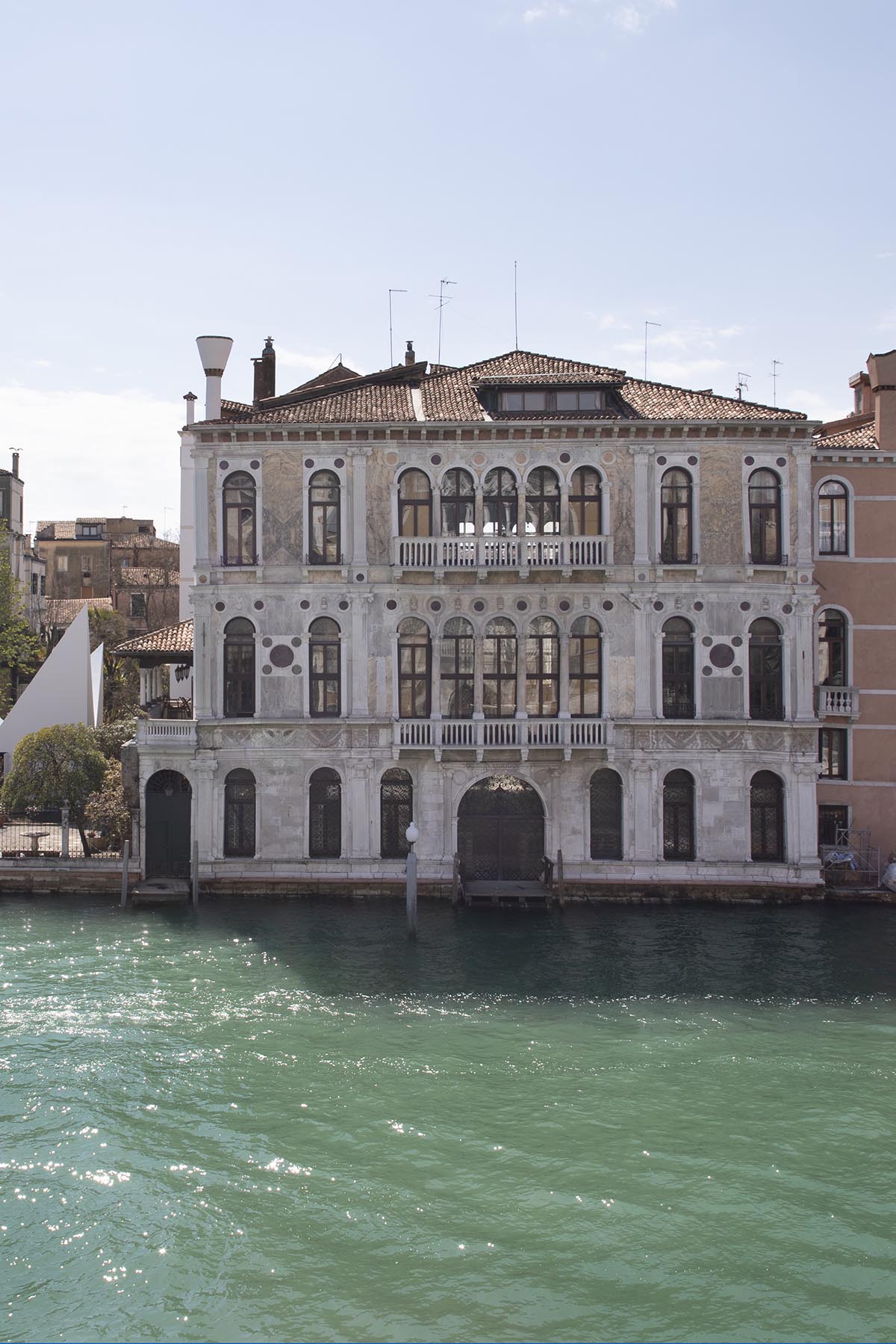 Stefano Boeri designs site-specific pavilion made of Korean paper-folding technique in Venice
