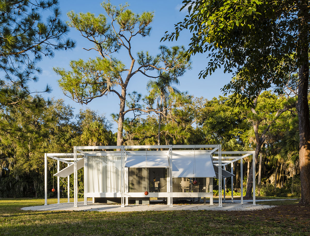 Full-scale replica of modernist architect Paul Rudolph’s Walker Guest House to be sold at auction
