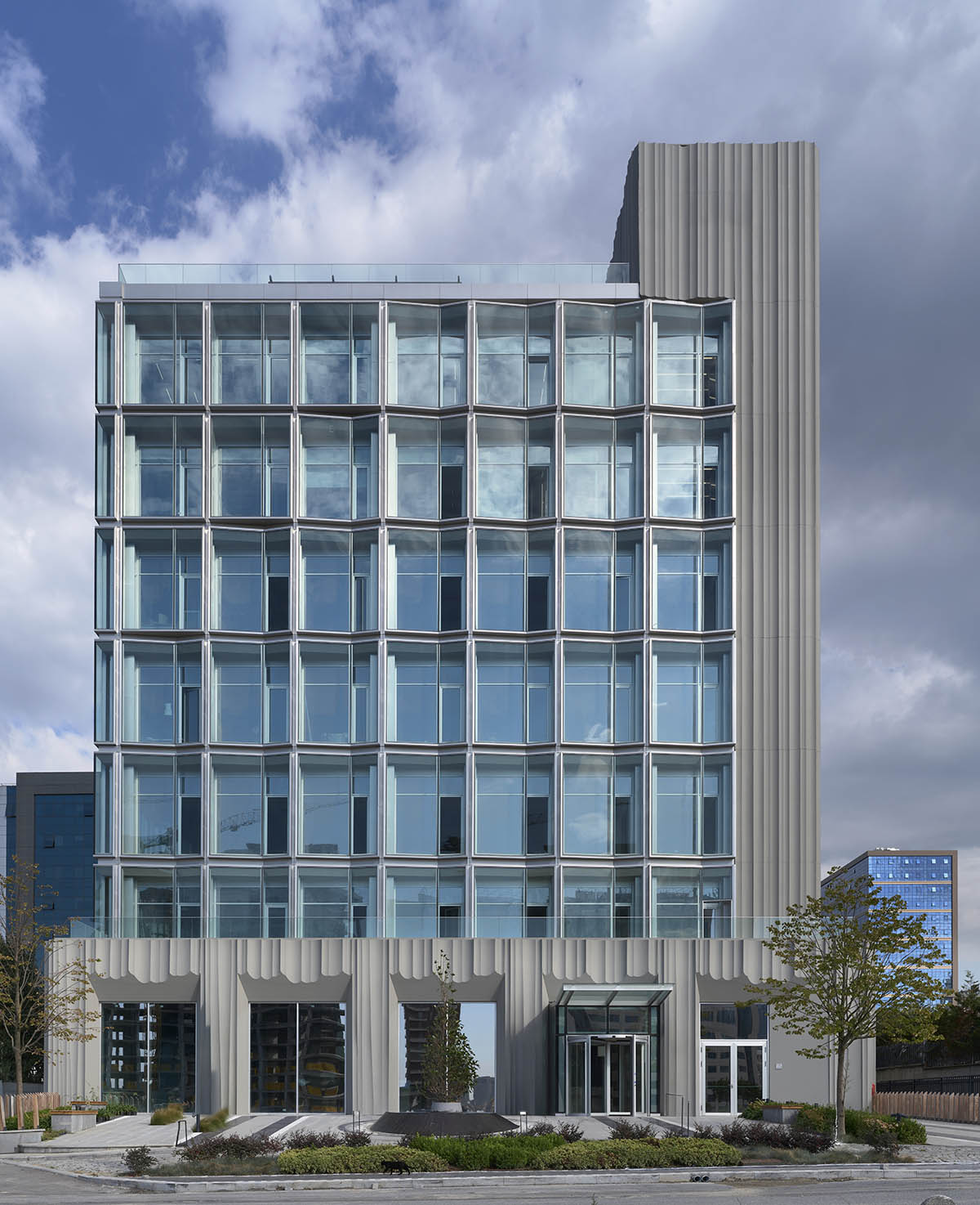 Salon Alper Derinbogaz completes Quartz Plaza integrating geological heritage and modern design