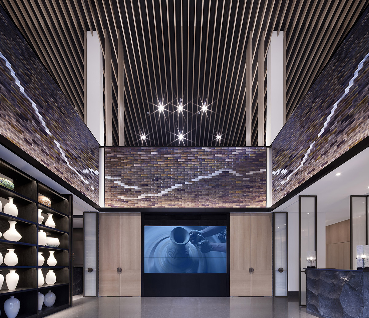 Co-Direction Design Finished a Pottery and Colored Glaze Workshop in a Historical Town in China