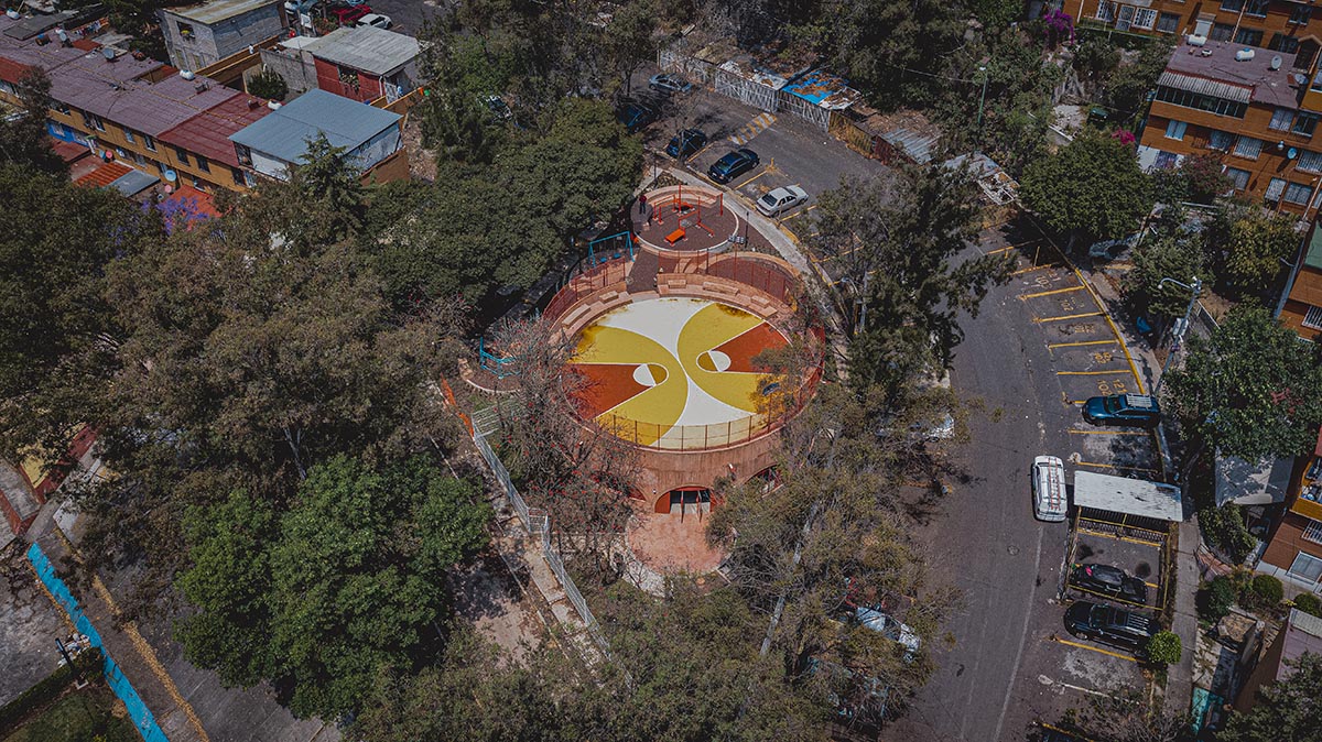 AMASA Estudio turns an abandoned ravine into an accessible and lively park in Mexico City