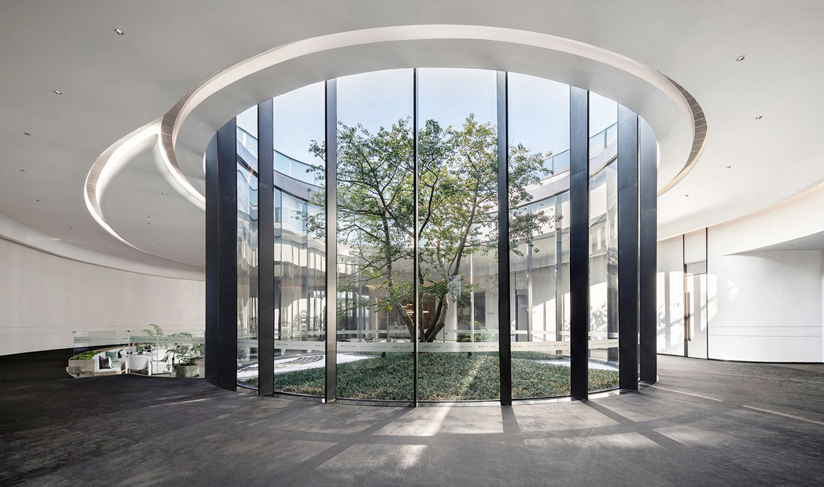 Qiran Design Group completes pavilion with fusion of nature and curved geometries in Foshan, China