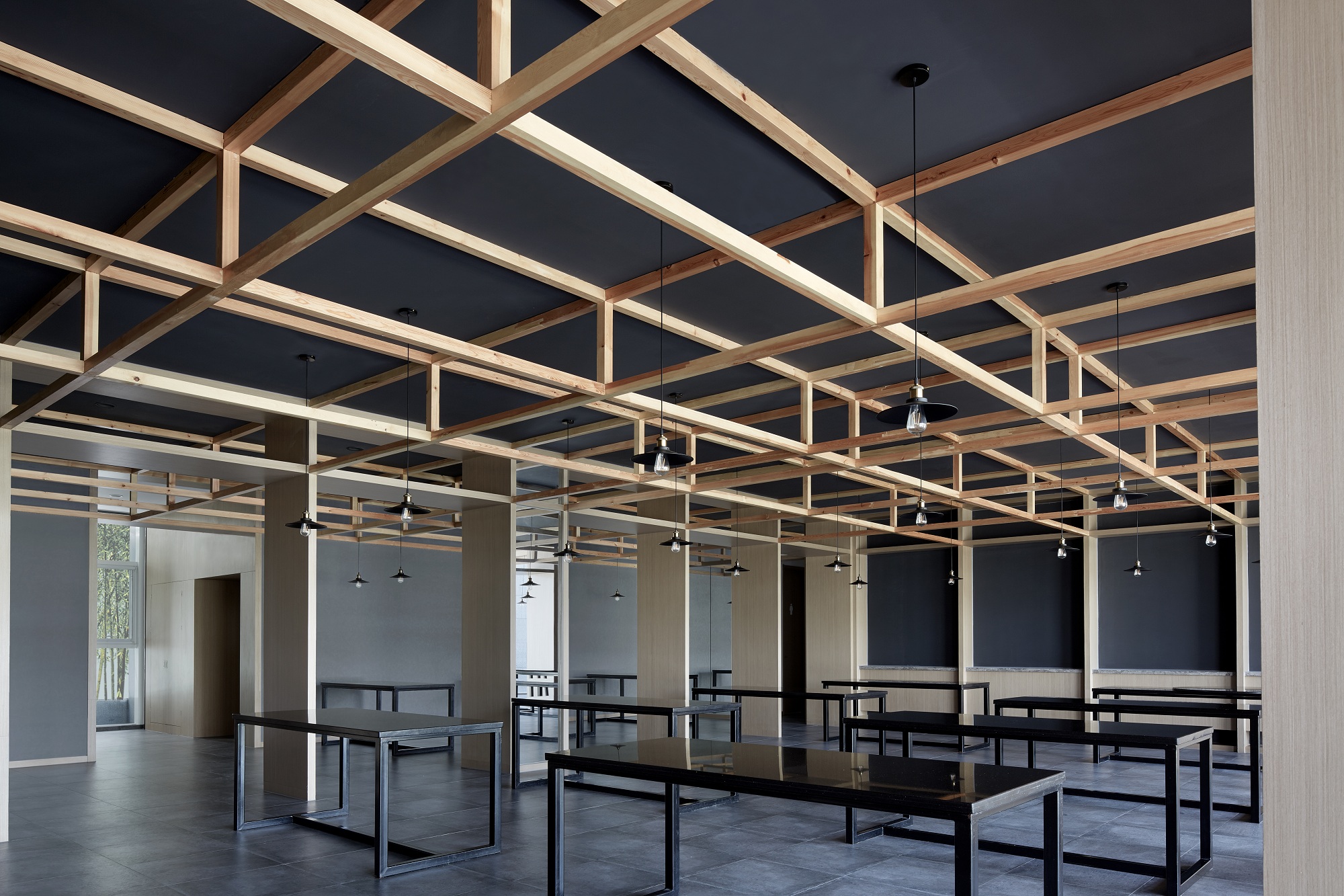 Fenghemuchen designed a club that expresses Beijing dwellers’ desire of a simple and slow lifestyle