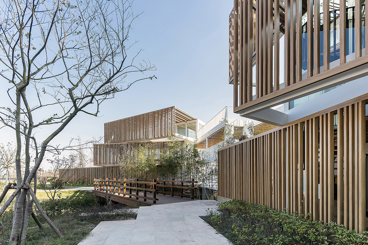 Yiduan Shanghai Interior Design Built Staggered Spaces Derived From Containers