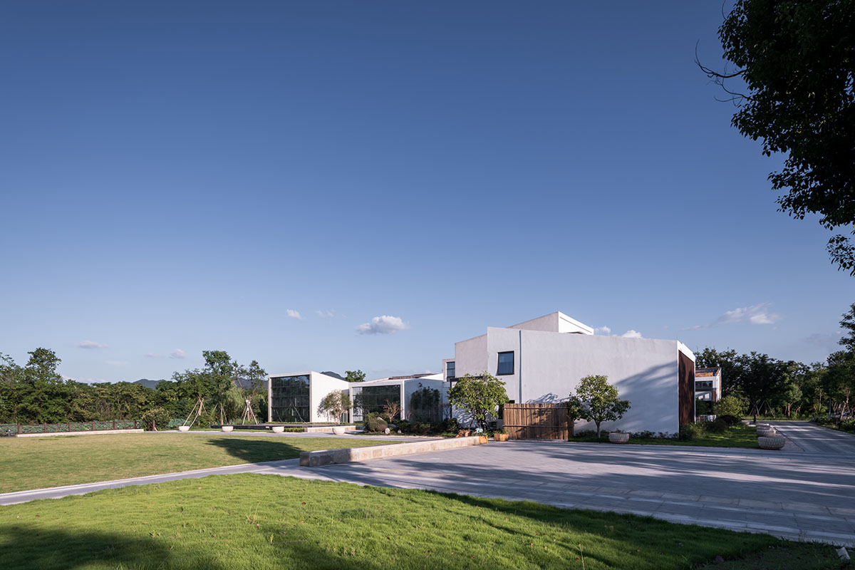 WSP Architects created room-like Xixi Art Village -the endless garden in Hangzhou