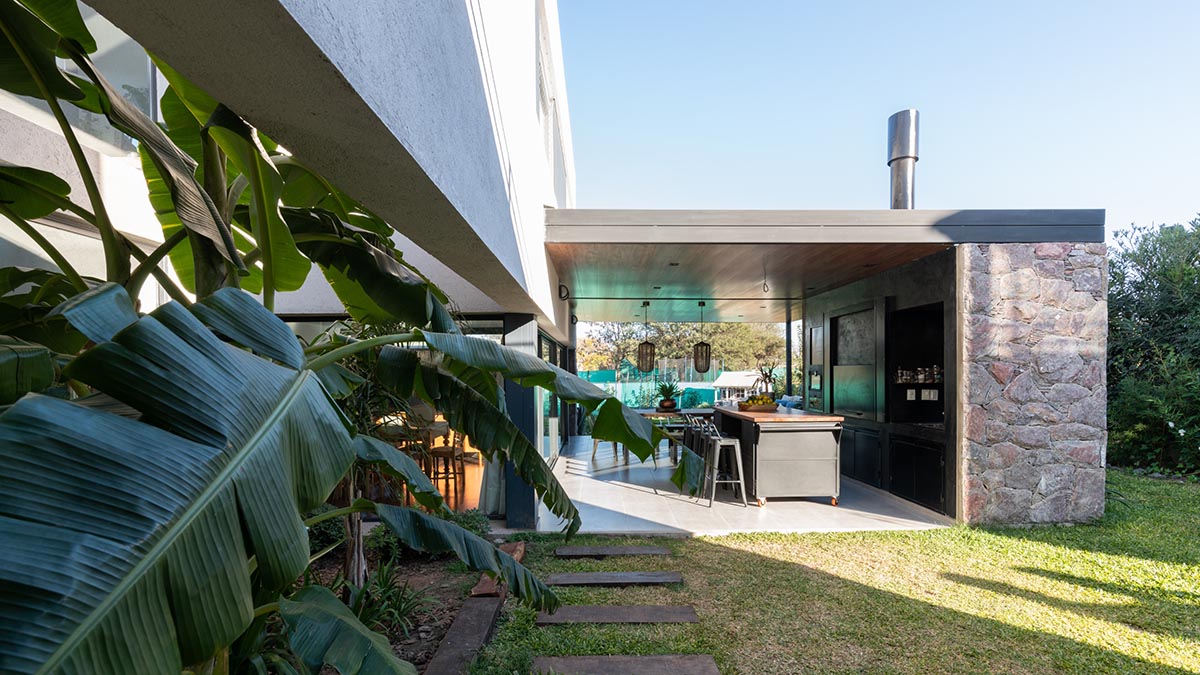 PSV Arquitectura completes Casa LVF in Córdoba, Argentina