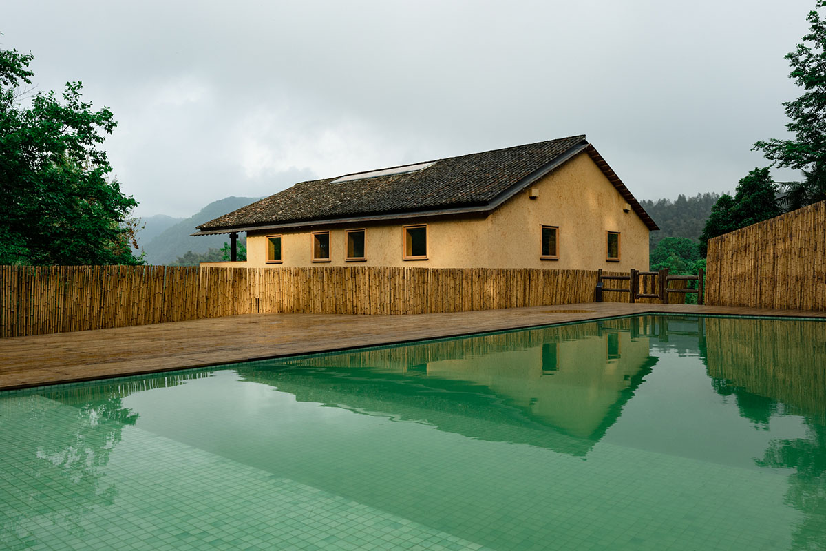 kooo architects built retreat village by using local materials on hills of Zhejiang