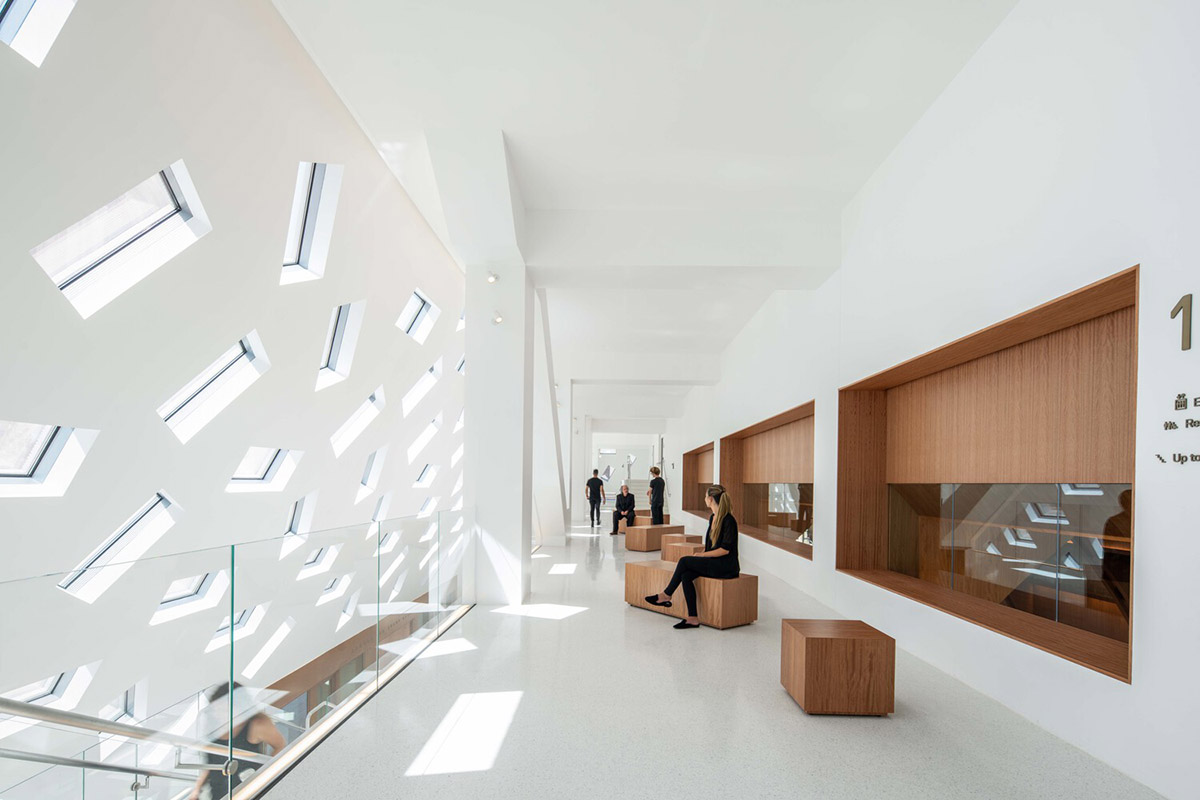 OMA completes Audrey Irmas Pavilion with trapezoidal form that respects its surrounding in California