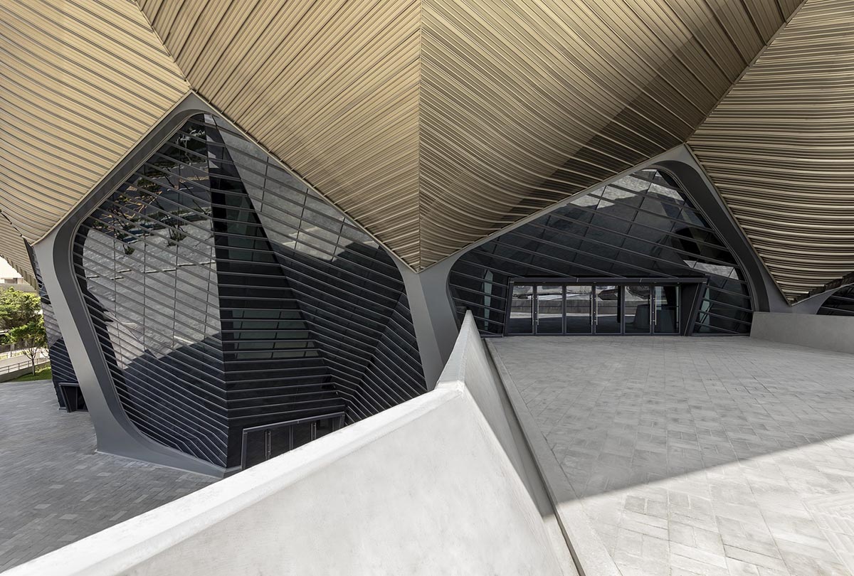 RUR Architecture DPC completes music center with crystalline geometry in Taiwan