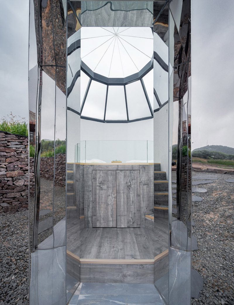 HDD Designed a Mongolian Yurt-Shaped Architecture in a Grassland in China